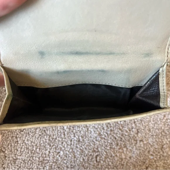 Gucci Monogram Princy Compact Wallet - Picture 9 of 11